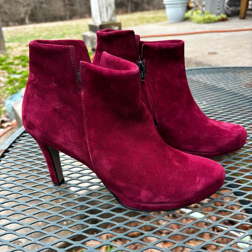 Women's Red Burgundy Suede Ankle Boots Dominique by Paul Green Limited!